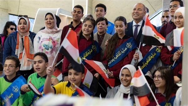 محافظ القاهرة خلال