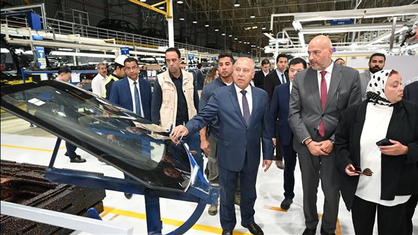 جولة وزير الصناعة