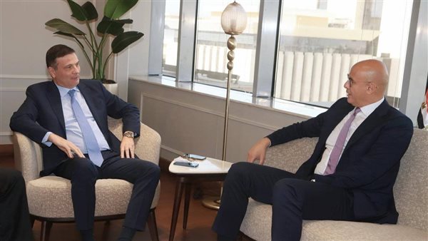 وزير الزراعة خلال