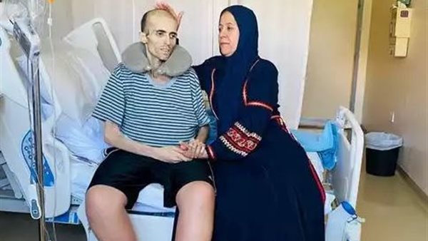 أيمن العلي ووالدته