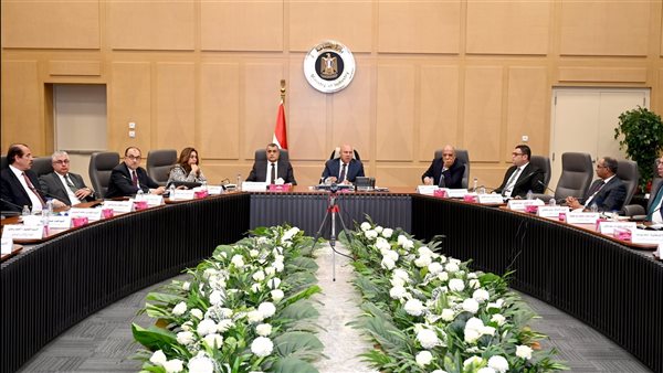 اجتماع وزير الصناعة