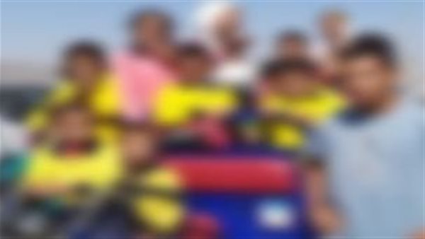 الطلاب الصغار داخل