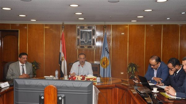 محافظ أسيوط 