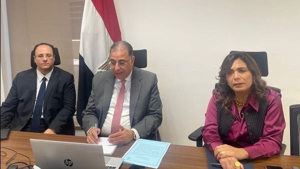 لقاء مساعد وزير الخارجية