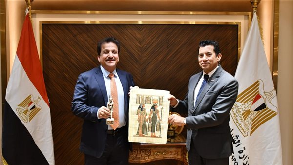 وزير الرياضة