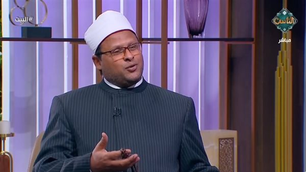 الدكتور أحمد عوض