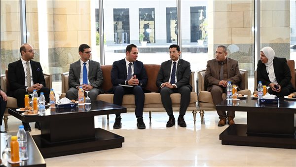 الدكتور أشرف صبحي،