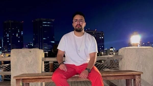 الفنان والملحن الشاب