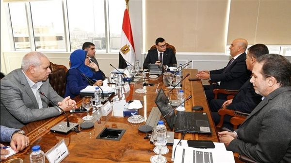 اجتماع وزير الإسكان