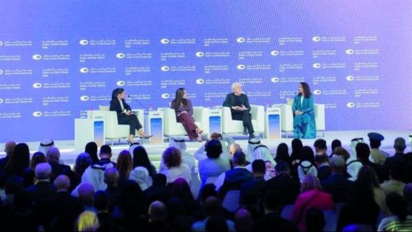 إحدى جلسات الدورة