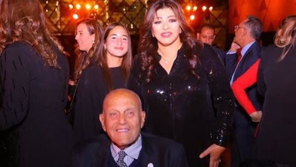 هالة صدقي ودكتور