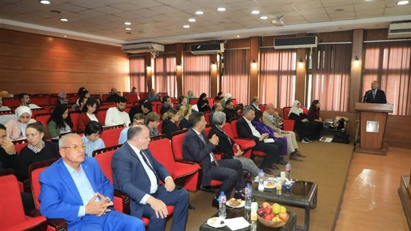 خلال الندوة