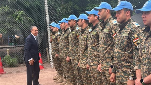 وزير الخارجية يلتقي