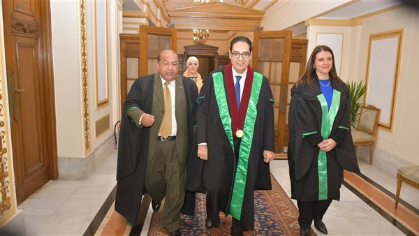 رئيس جامعة القاهرة