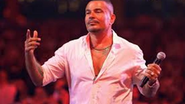  الفنان عمرو دياب