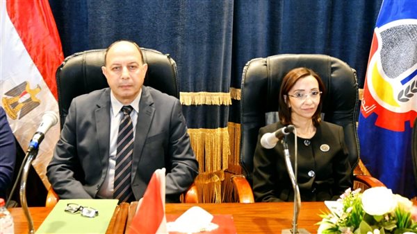 محافظ البحيره واللواء