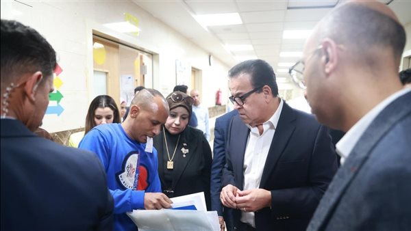 جولة وزير الصحة 