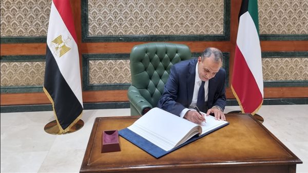 الدكتور بدر عبدالعاطي