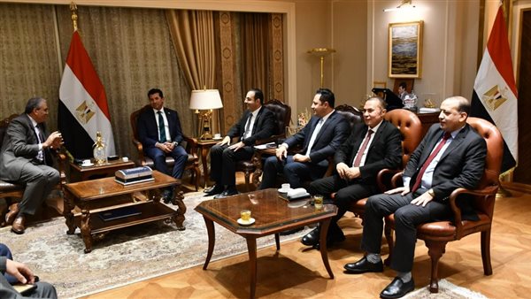 وزير الشباب والرياضة