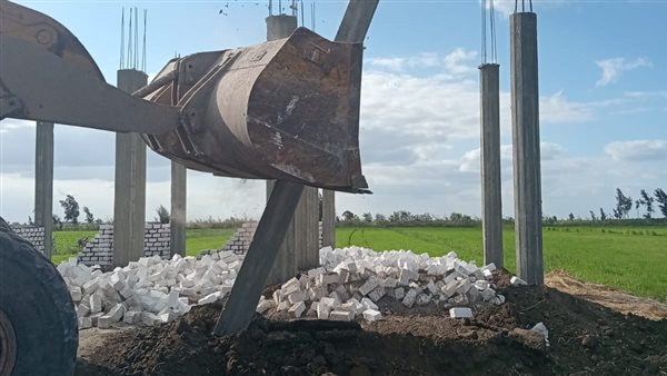 خلال عمليات الإزالة