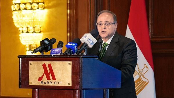  رئيس هيئة الدواء