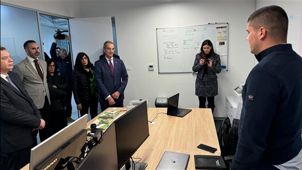 الدكتور عمرو طلعت