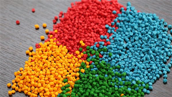 الحبيبات البلاستيكية