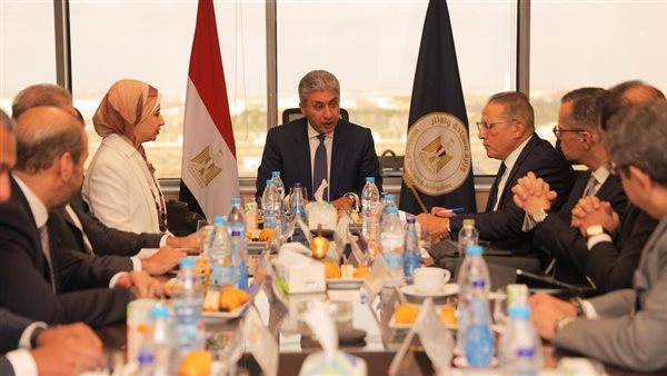 وزير السياحة خلال