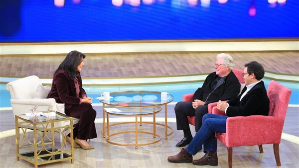 وزير الثقافة وحسين