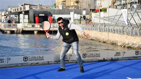 وزير الشباب والرياضة