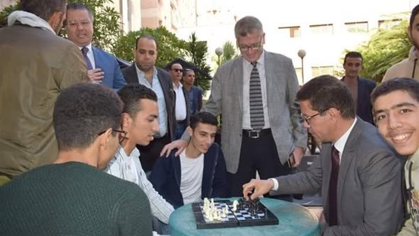 رئيس جامعة بنها 