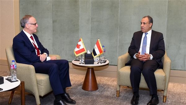 وزير الخارجية خلال