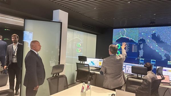 وزير الصناعة