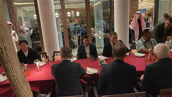 وزير الشباب والرياضة