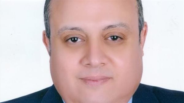 دكتور طارق سمير 