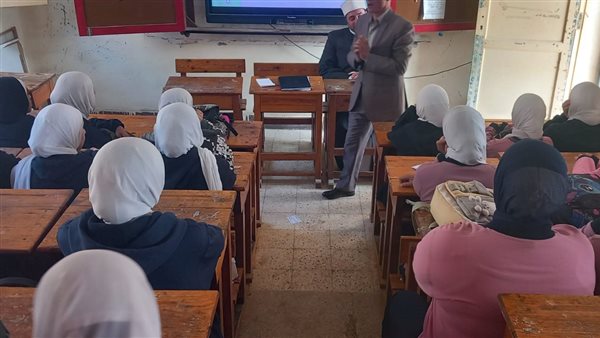 ندوات توعوية بالقضايا