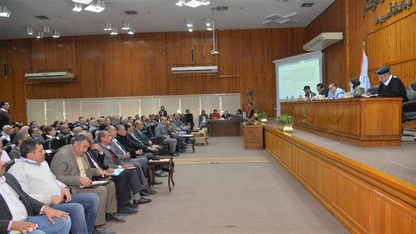 محافظ أسيوط 