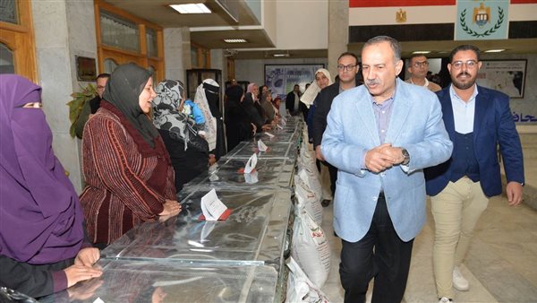 محافظ أسيوط 