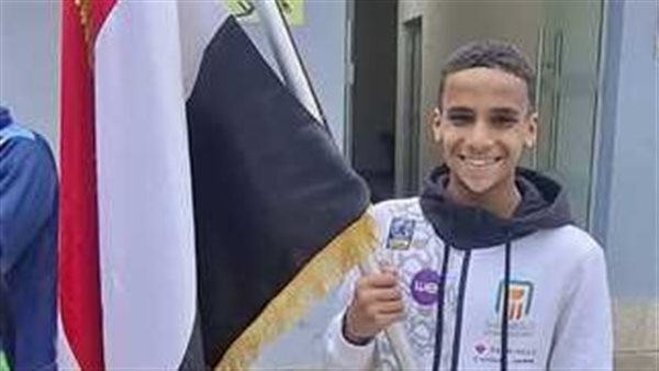 محمد عبد الجليل يتوج