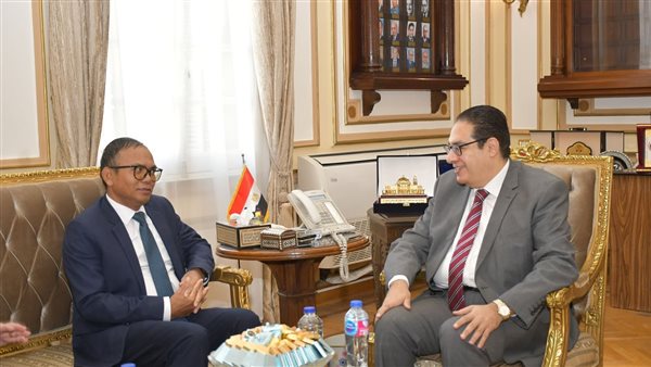 رئيس جامعة القاهرة