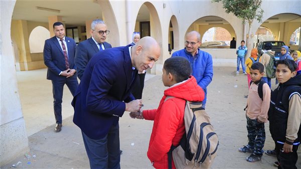 جولة وزير التعليم