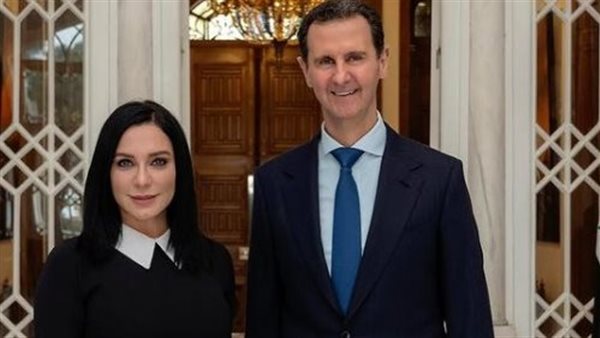 سولاف فواخرجي وبشار