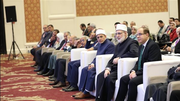  الدكتور محمد الضويني