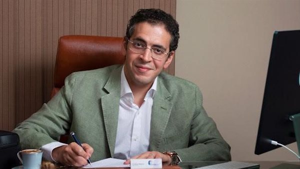 الدكتور مهاب مجاهد