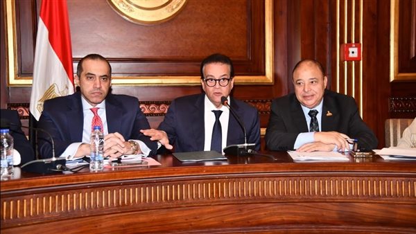 لقاء وزير الصحة 