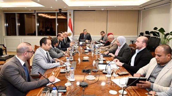 اجتماع وزير الإسكان