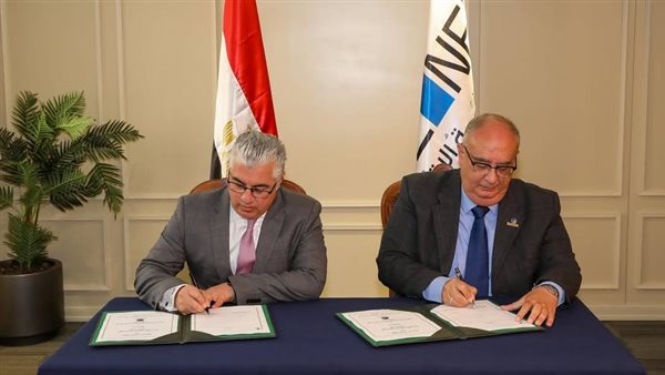 رئيس اقتصادية قناة