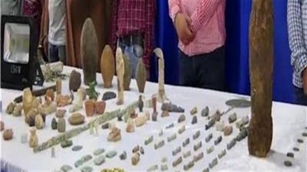 المتهمين والمضبوطات