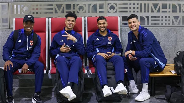 لاعبو الأهلي