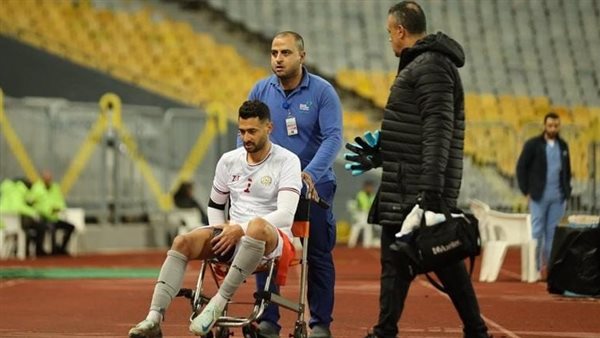 يعاني أحمد عادل من